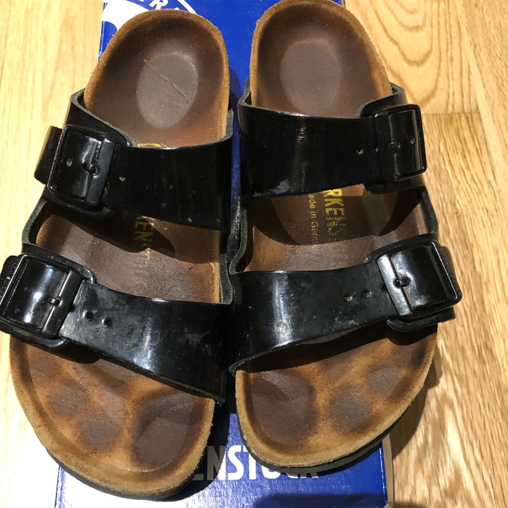 BIRKENSTOCK ARIZONE PATENT BLACK SIZE 6